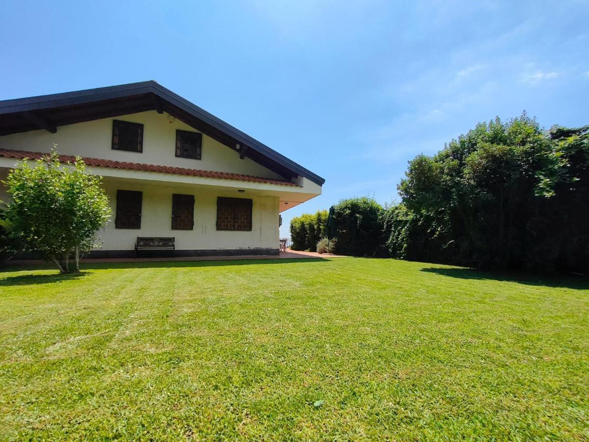 Villa Mimosa Zafferana Etnea Eksteriør billede